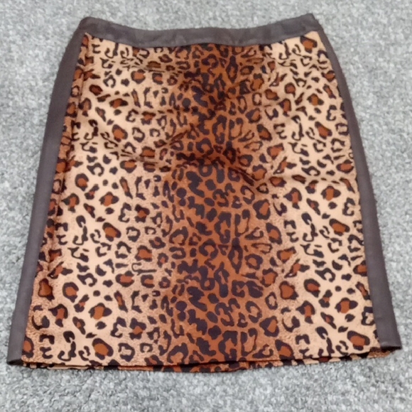 Doncaster Leopard Print Pencil Skirt 97% Cotton 3% Spandex Trim 100% Leather - Picture 1 of 2
